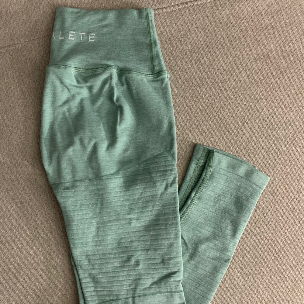 Alphalete Leggings